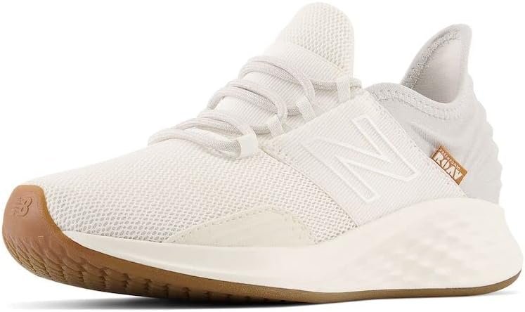 New Balance Women’s Fresh Foam Roav V1 Sneaker